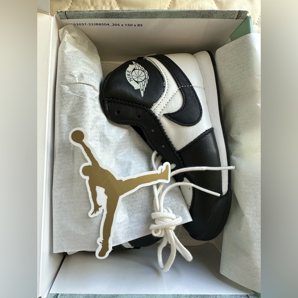 Jordan 1 Retro High '85
Black White (2023) (TD)